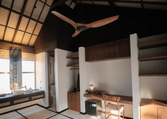 New Little Ripper Boutique Hotel 3*